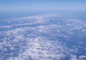 哀悼と追憶の心によって建てる祈りの造形